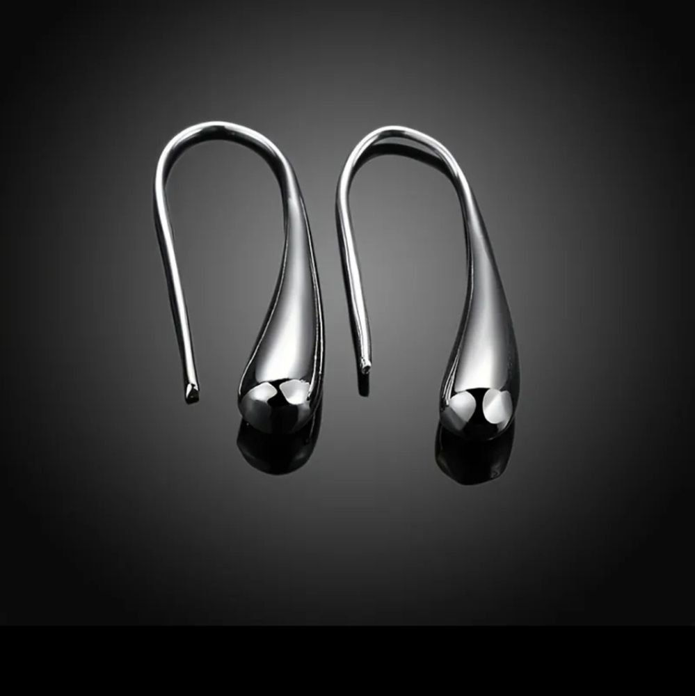 925 Silver  Simple Water Drop Shape Silver Earrings